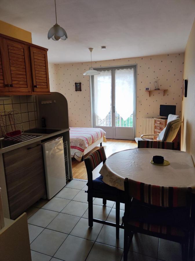 Residence L'Alexandra 2 Etoiles Bourbonne-les-Bains Exteriör bild
